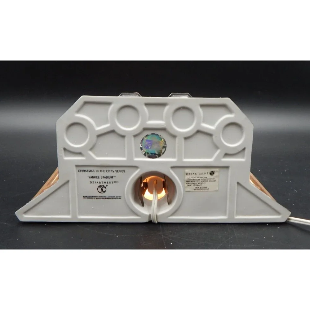 Dept 56 New York Yankee Stadium Collectible Ceramic House Illuminated